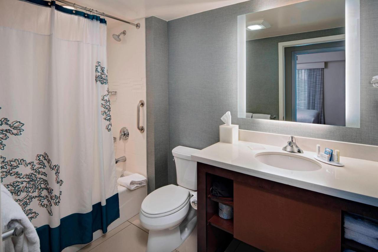 | Residence Inn Omaha West
