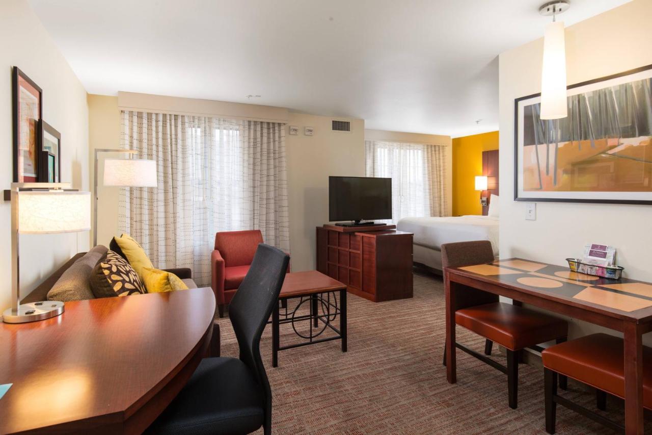 King Studio with Sofa Bed at Residence Inn by Marriott Springfield Old Keene Mill