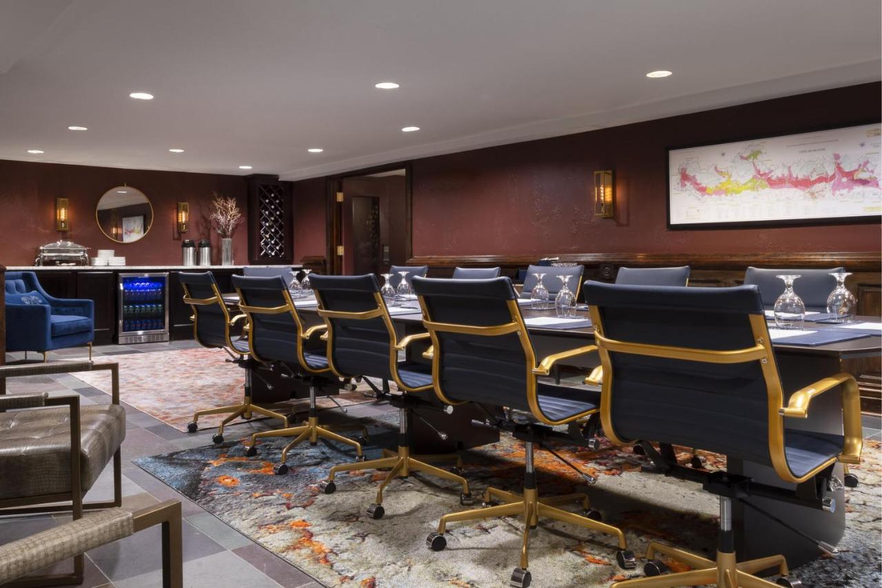 | Seven Gables Inn, St Louis West, a Tribute Portfolio Hotel
