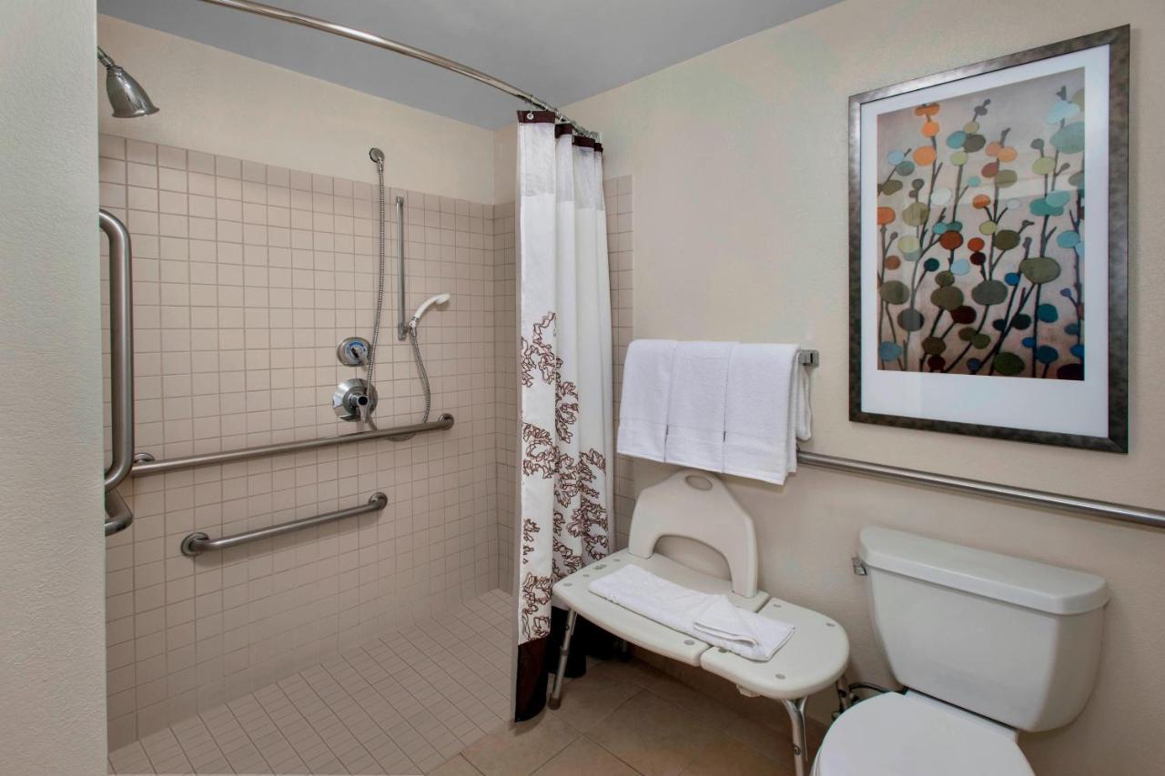  | Residence Inn Alexandria Old Town South at Carlyle