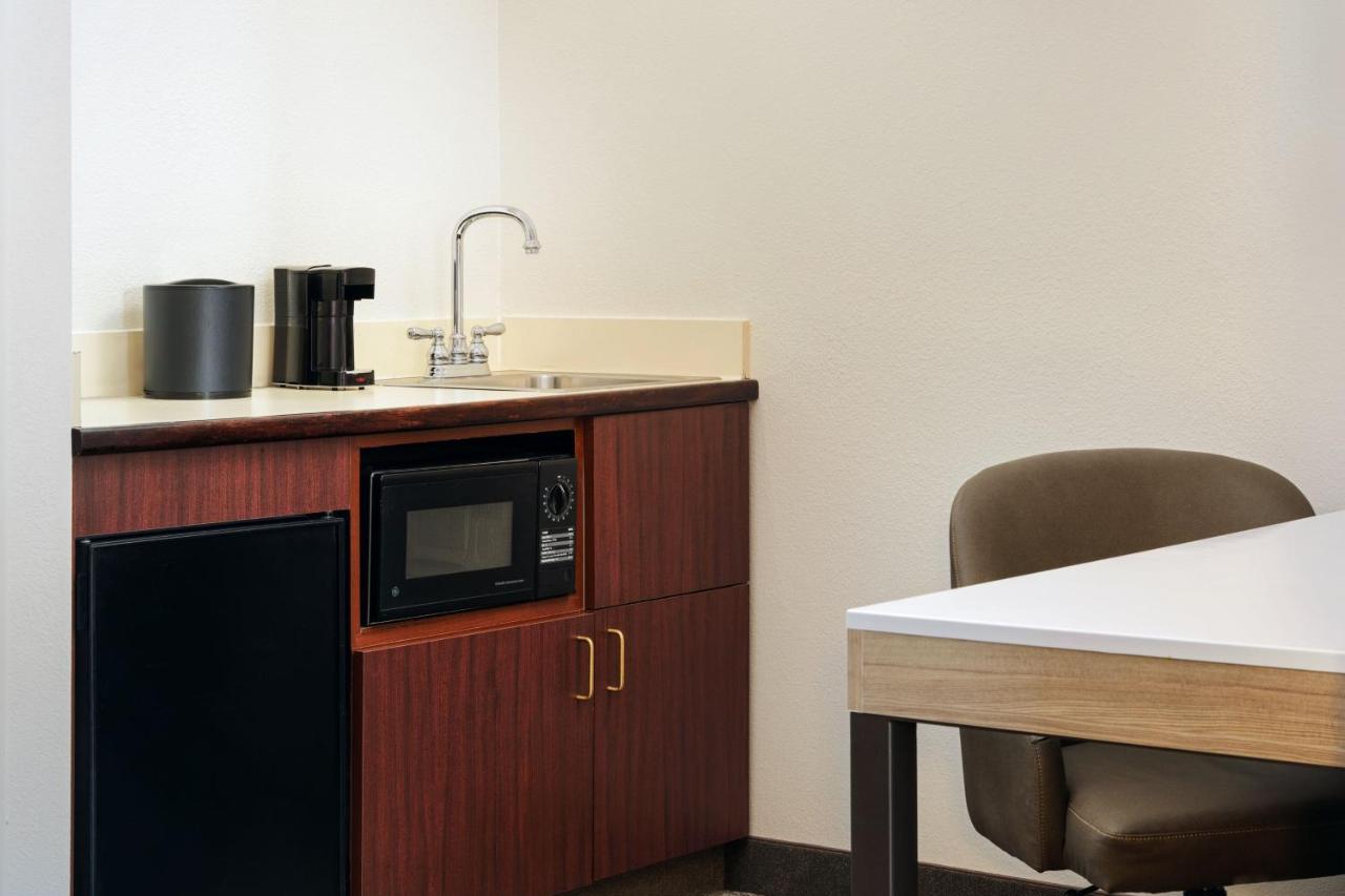 King Suite with Sofa Bed at SpringHill Suites by Marriott Edgewood/Aberdeen