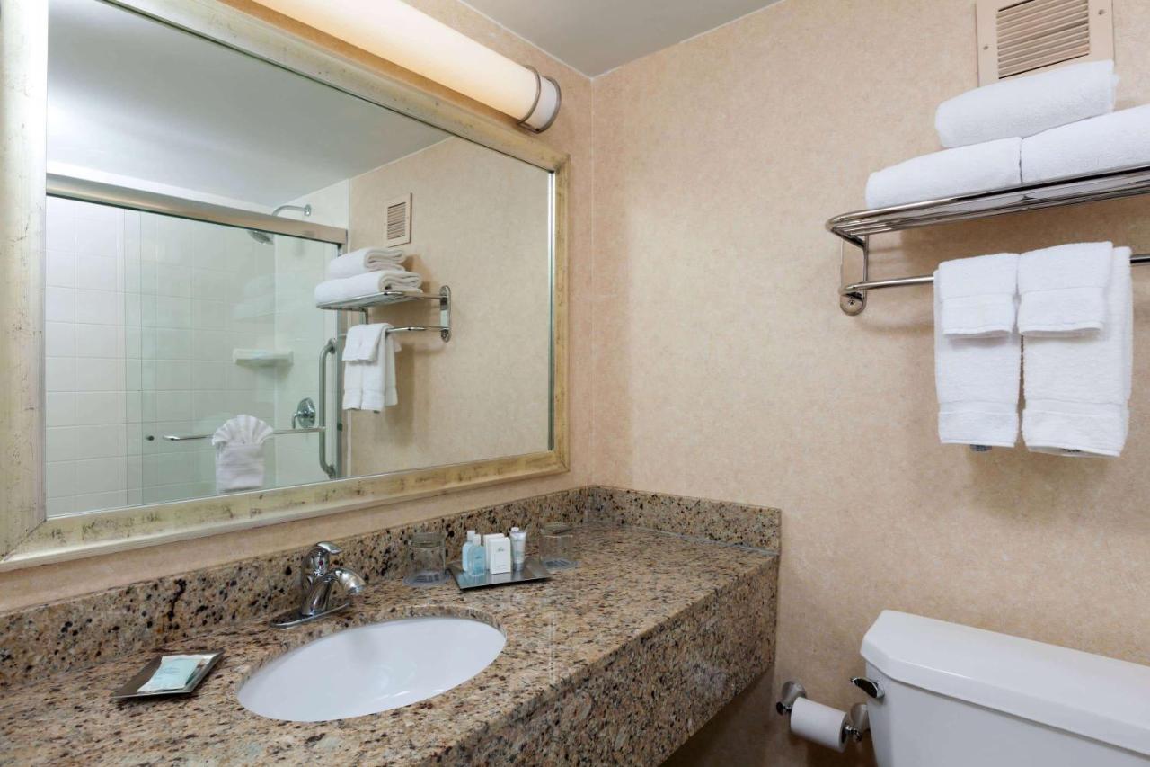 King Wellness Room at Wyndham Boston Beacon Hill
