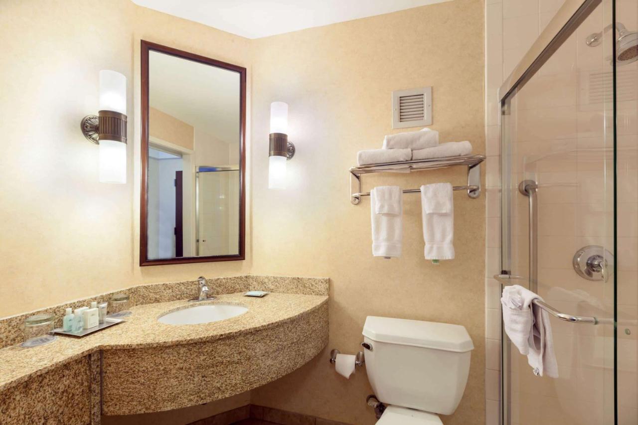 Junior Suite at Wyndham Boston Beacon Hill