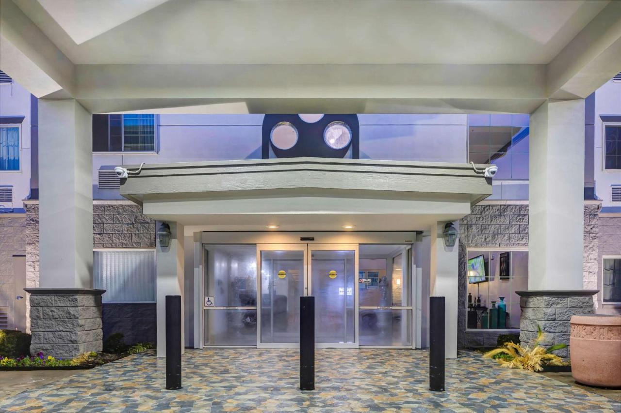 | Motel 6-Mesquite, TX - Balch Springs