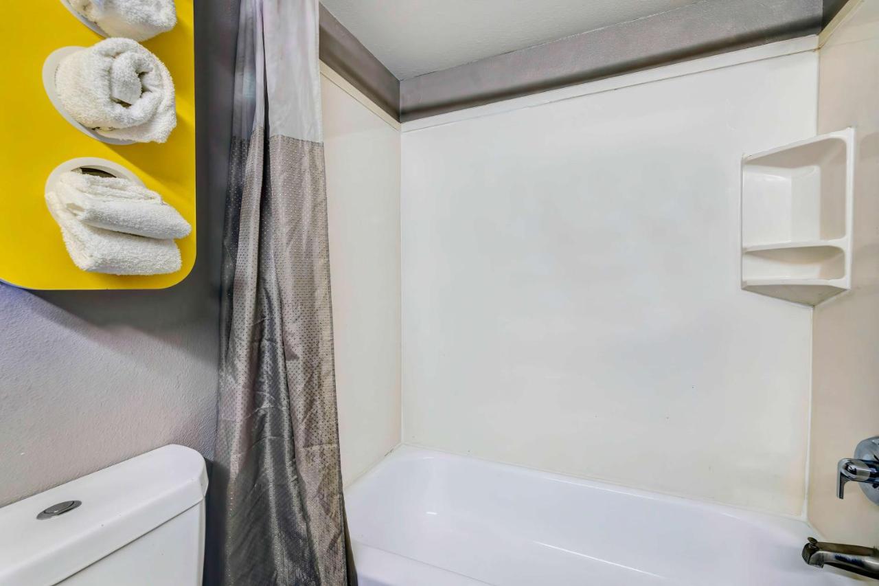 | Motel 6-Mesquite, TX - Balch Springs