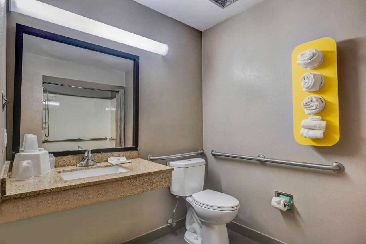 | Motel 6-Mesquite, TX - Balch Springs