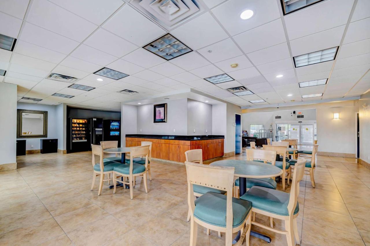 | Motel 6-Mesquite, TX - Balch Springs