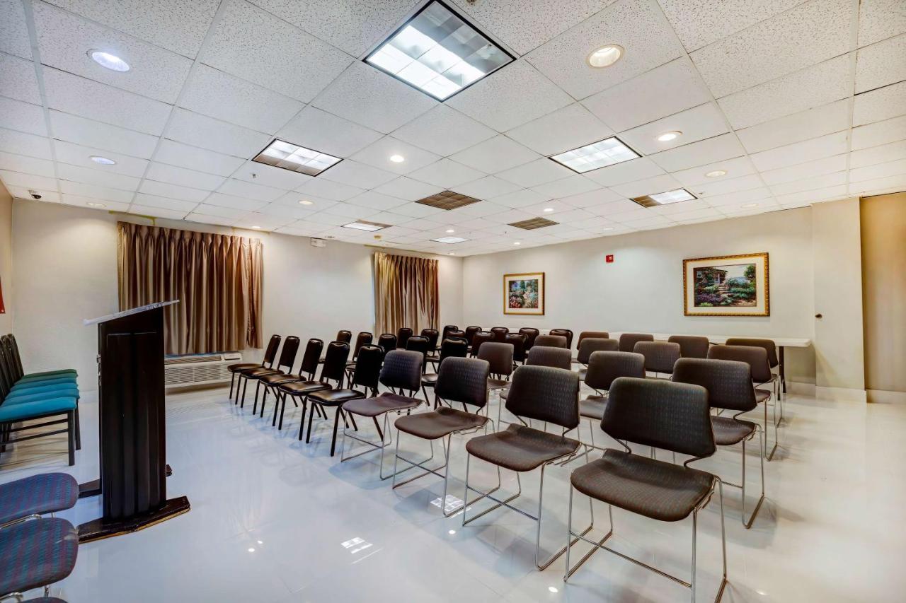 | Motel 6-Mesquite, TX - Balch Springs
