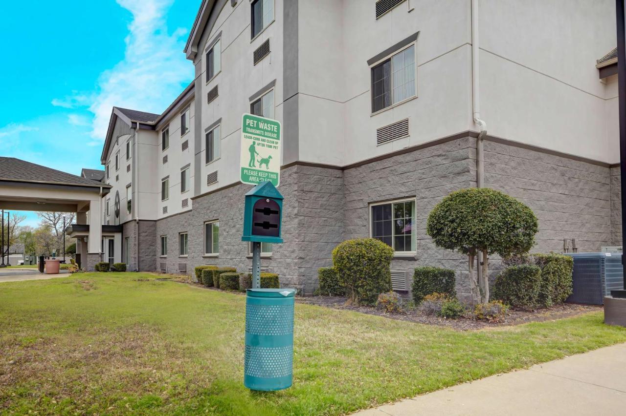 | Motel 6-Mesquite, TX - Balch Springs