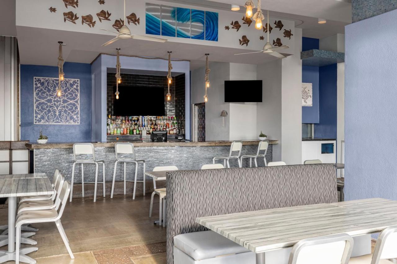 | Marriott's Oceana Palms