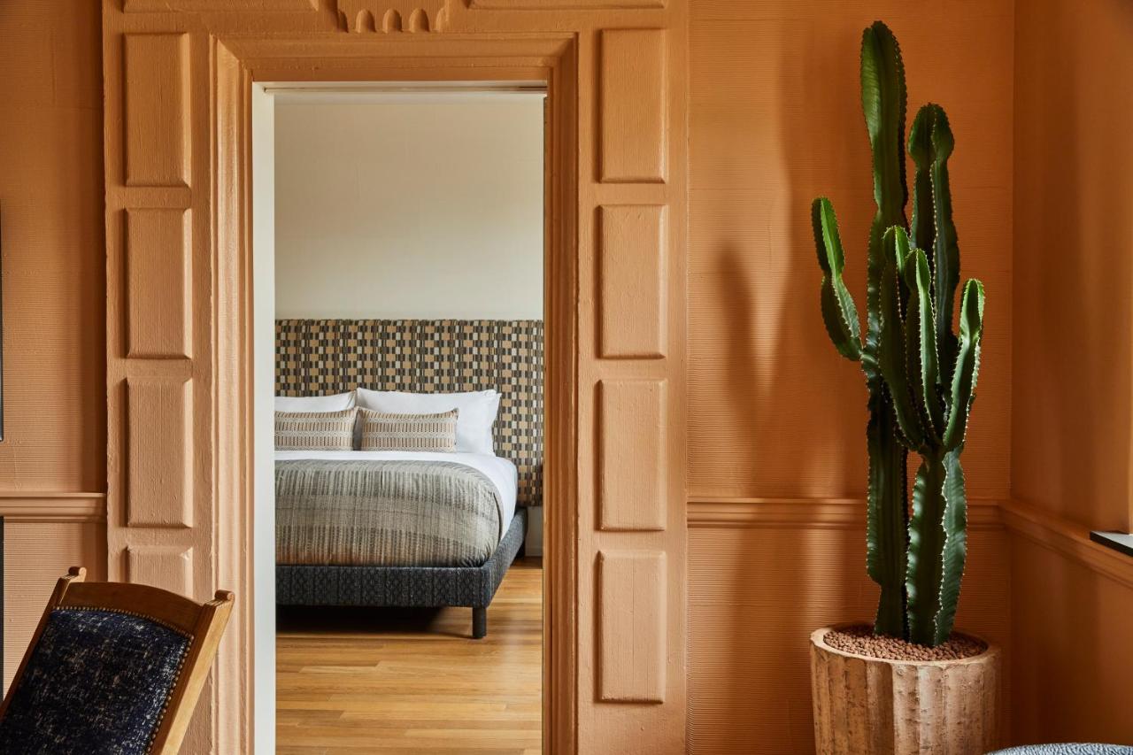 Downtown Los Angeles Proper Hotel, a Member of Design Hotels