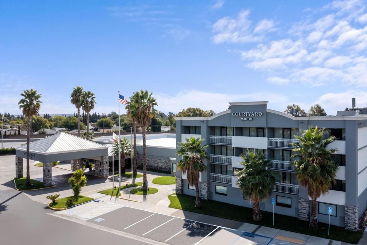 | Courtyard Fairfield Napa Valley Area