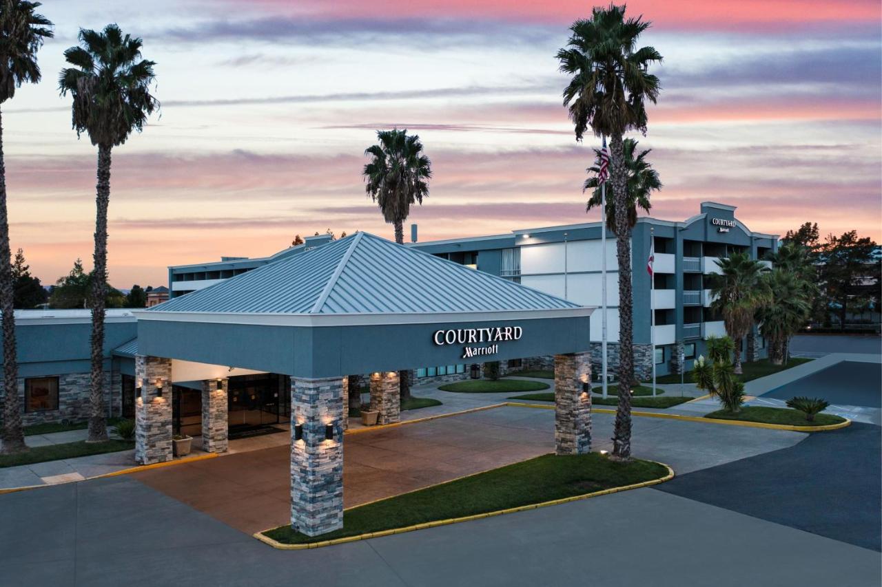 | Courtyard Fairfield Napa Valley Area