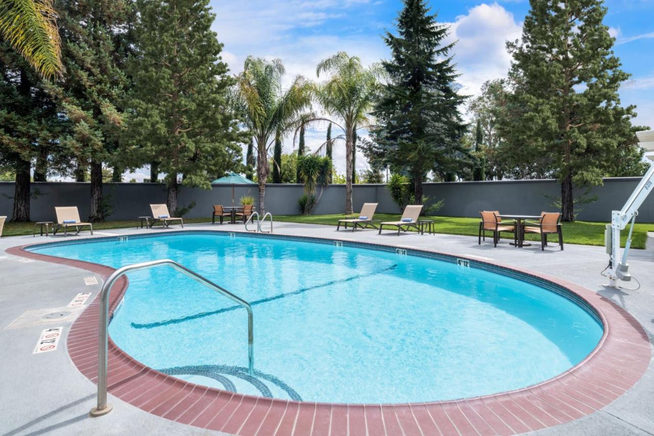 | Courtyard Fairfield Napa Valley Area