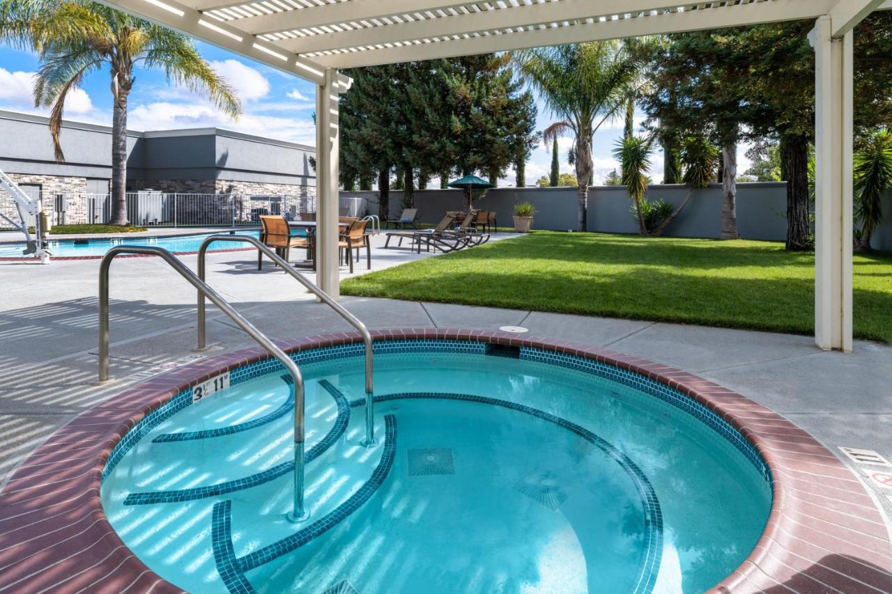 | Courtyard Fairfield Napa Valley Area