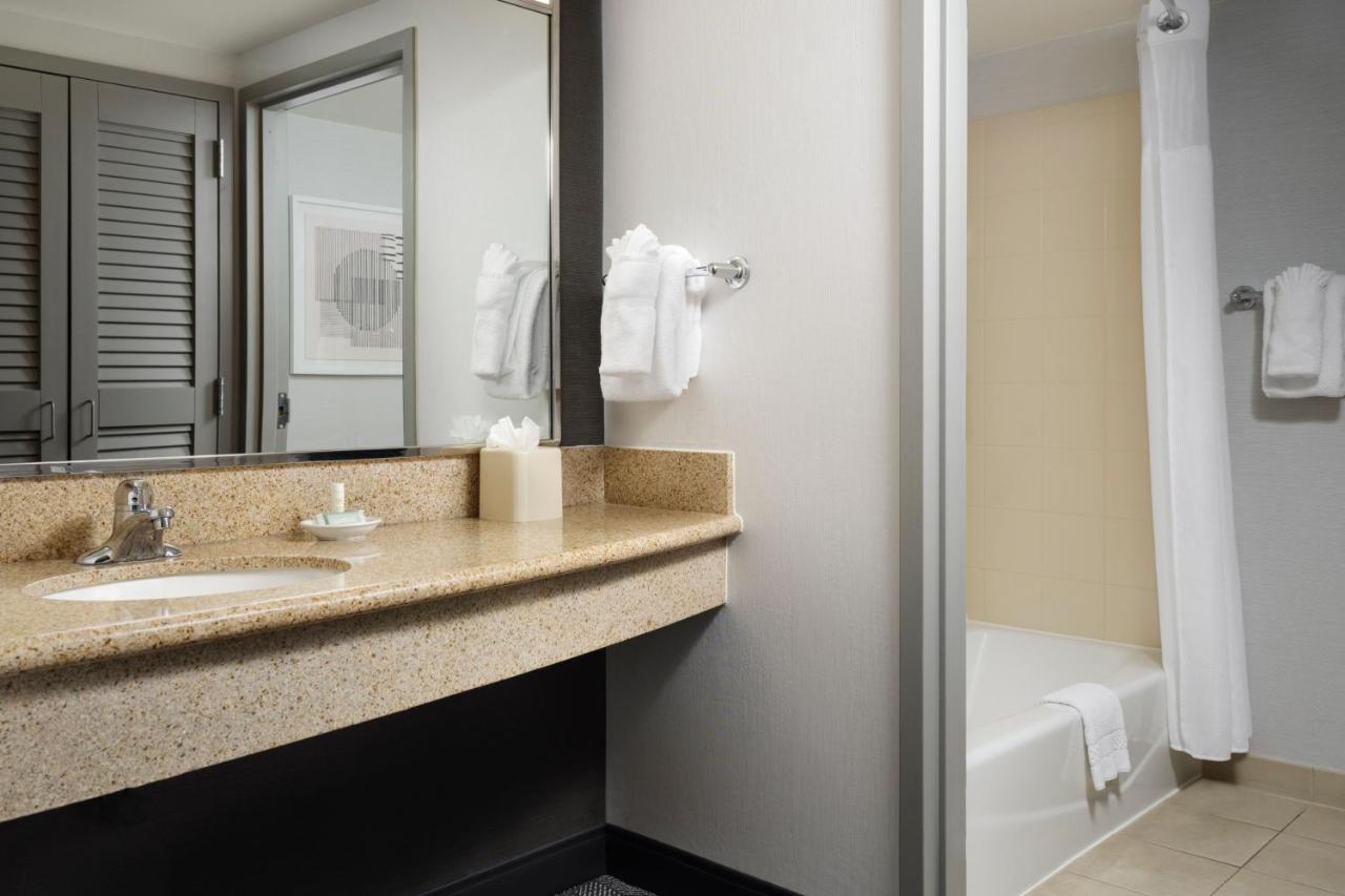 | Courtyard by Marriott Washington Capitol Hill/Navy Yard