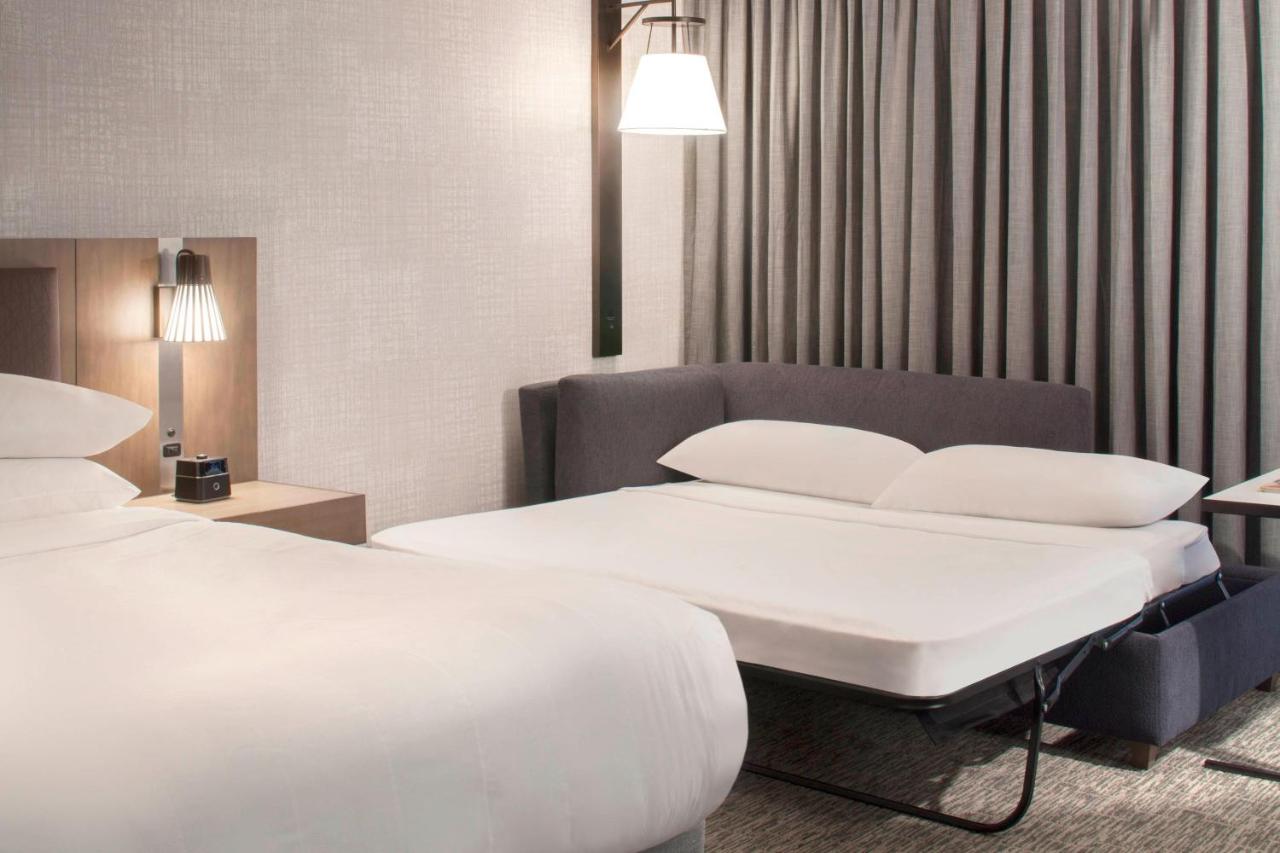 | Dallas Marriott Downtown