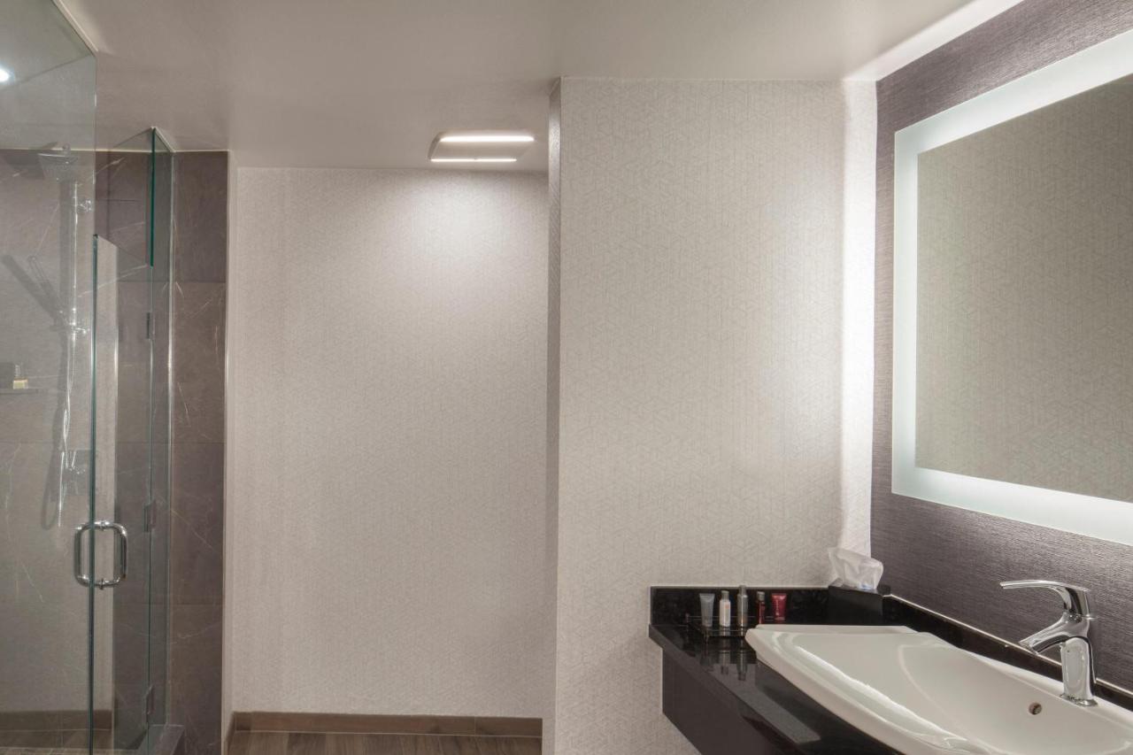 | Dallas Marriott Downtown