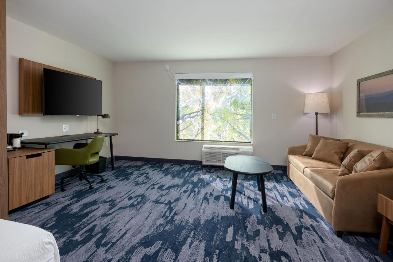 | Fairfield by Marriott Inn & Suites Canton Riverstone Parkway