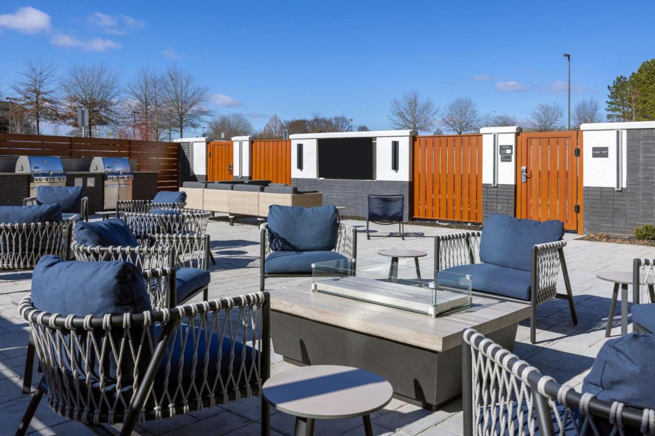 | Fairfield by Marriott Inn & Suites Canton Riverstone Parkway