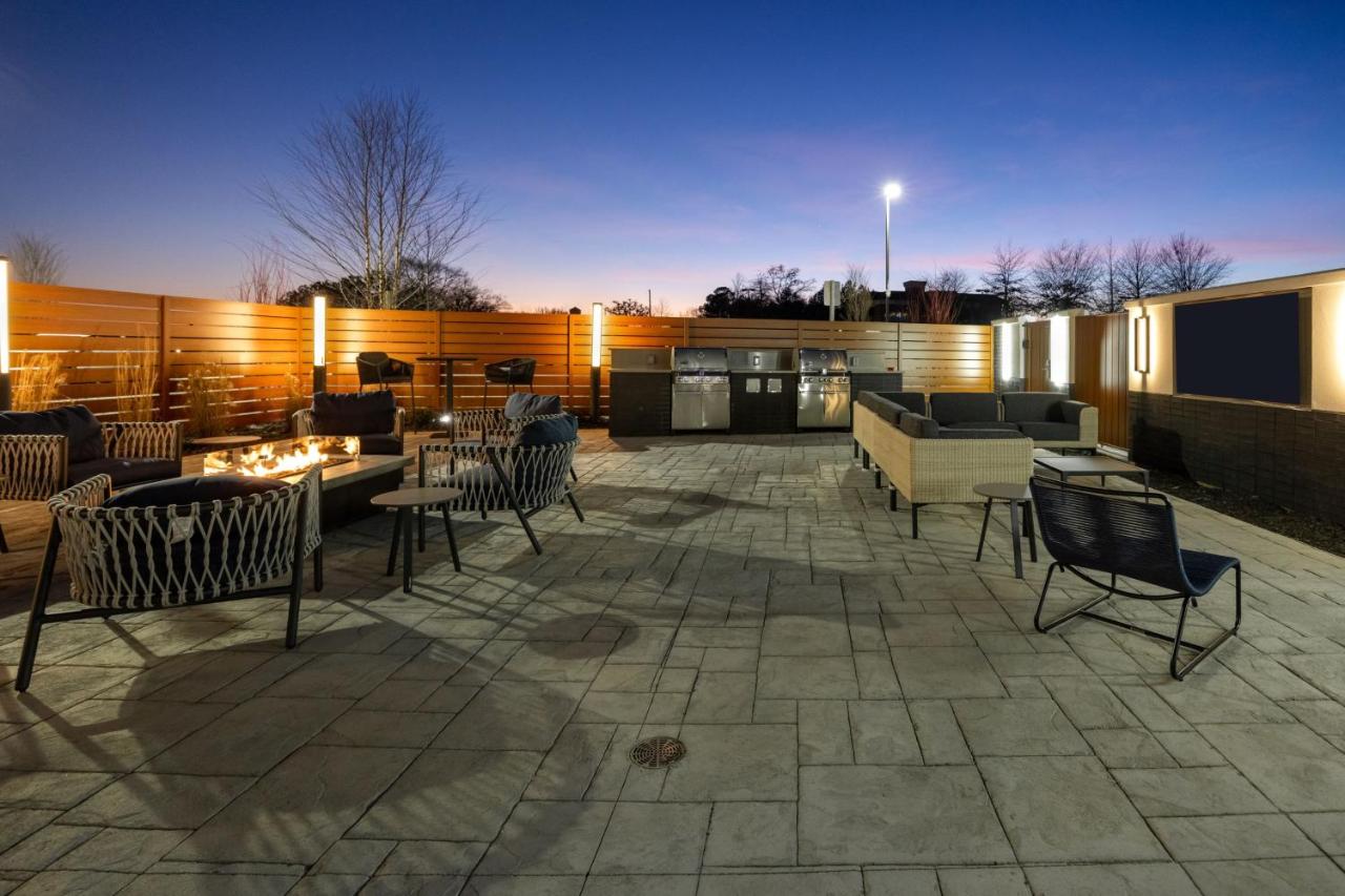 | Fairfield by Marriott Inn & Suites Canton Riverstone Parkway