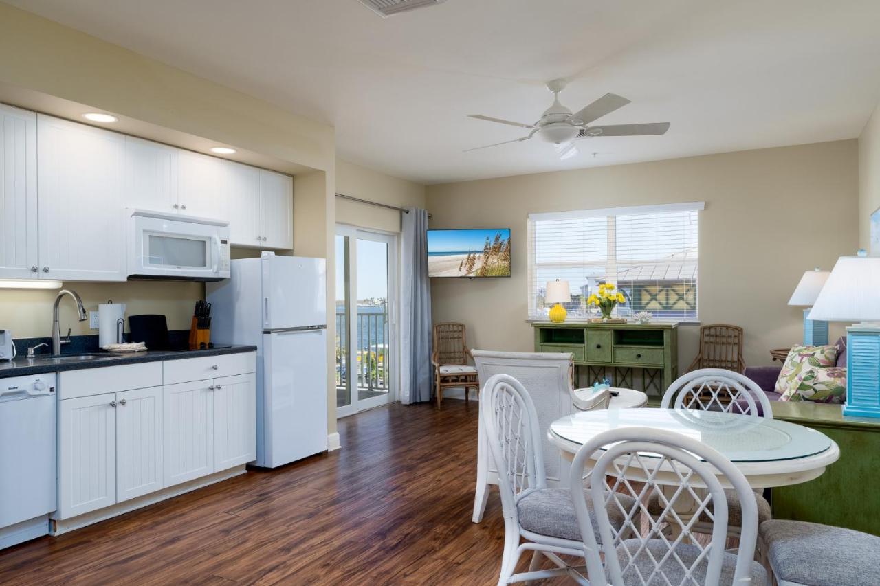 | Harbour House at the Inn 306
