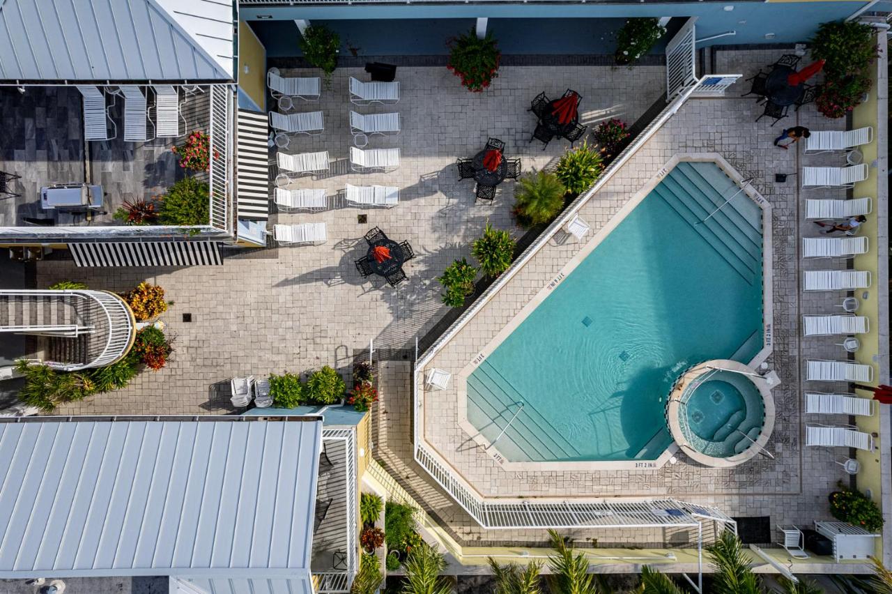 | Harbour House at the Inn 306