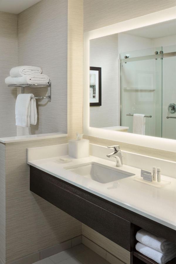 | Fairfield by Marriott Waterbury Stowe