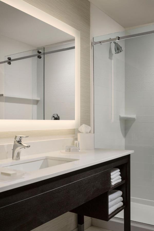 | Fairfield by Marriott Waterbury Stowe