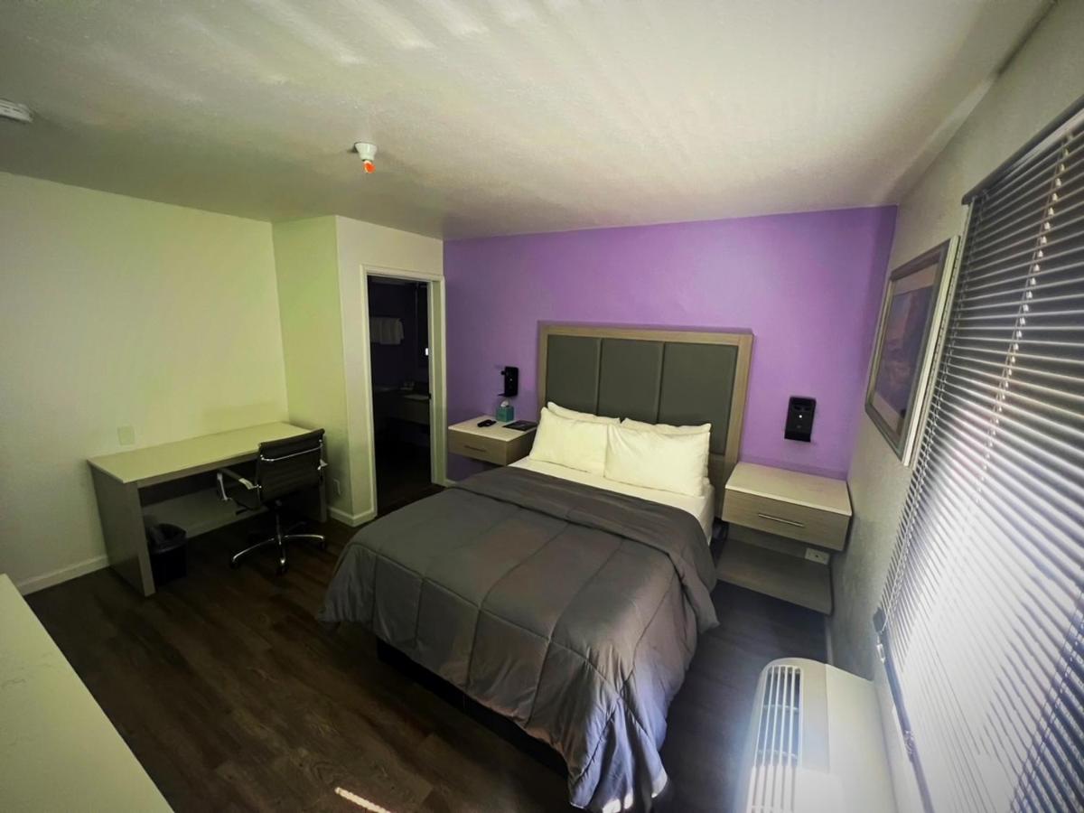Deluxe Room (1 adult + 1 child) at The Aqua Pacific Hotel
