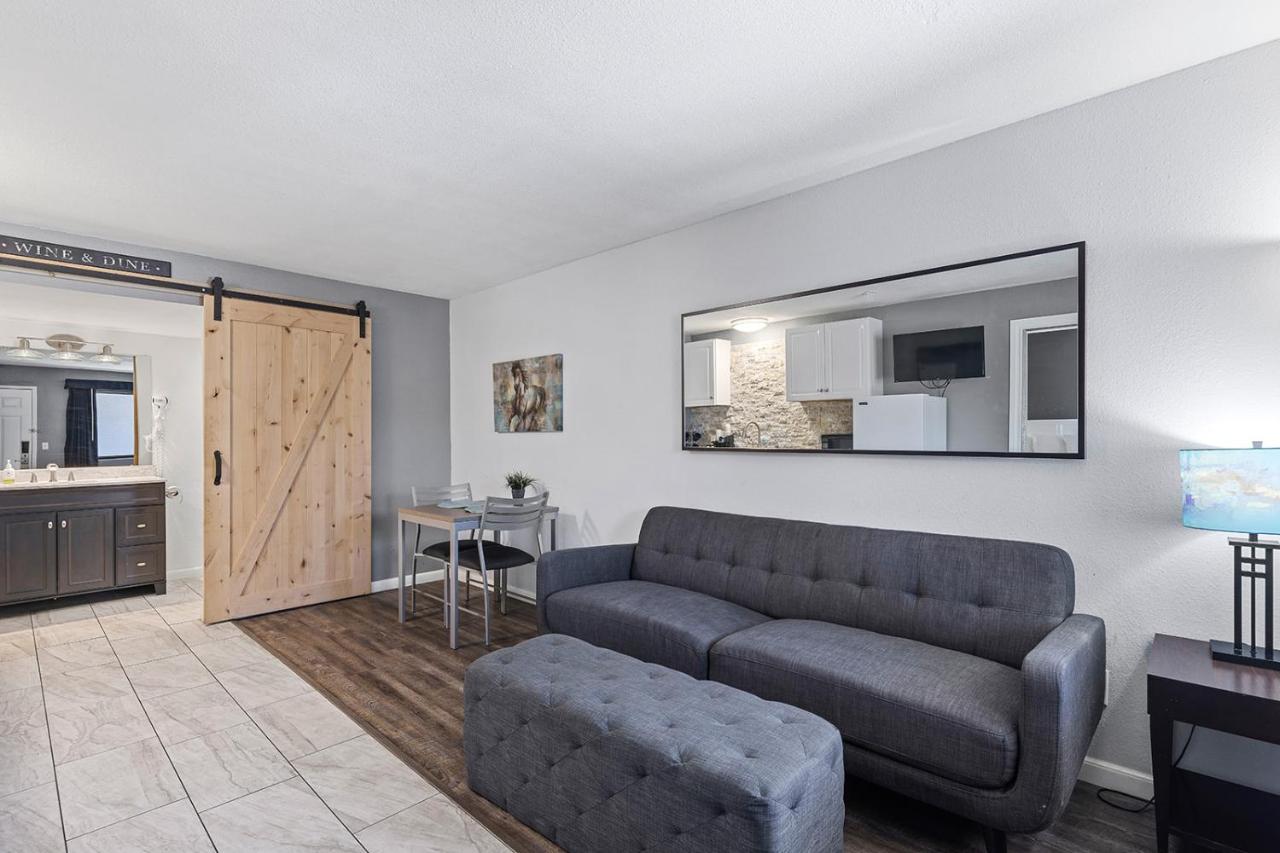 One-Bedroom Suite at GreenTree Inn of Prescott Valley