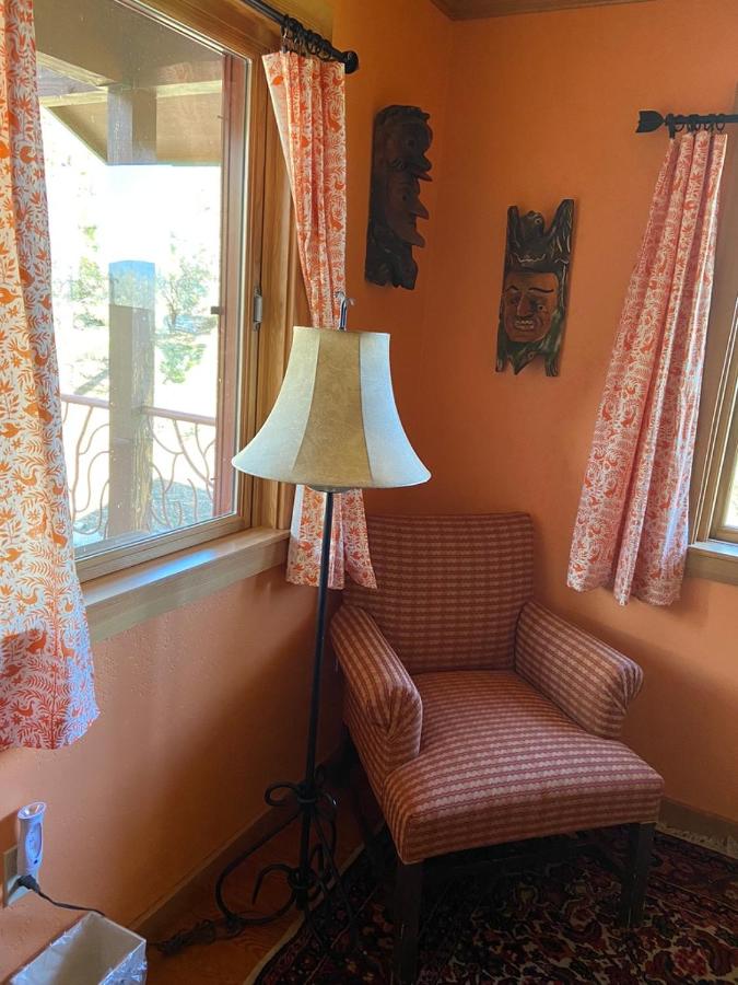 | Sierra Trails Inn