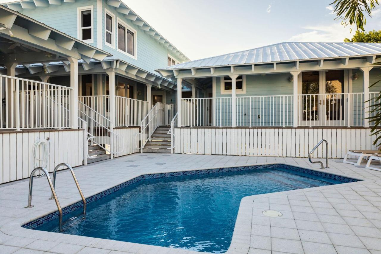 Villa - Beach Front at Dolphin Point Villas