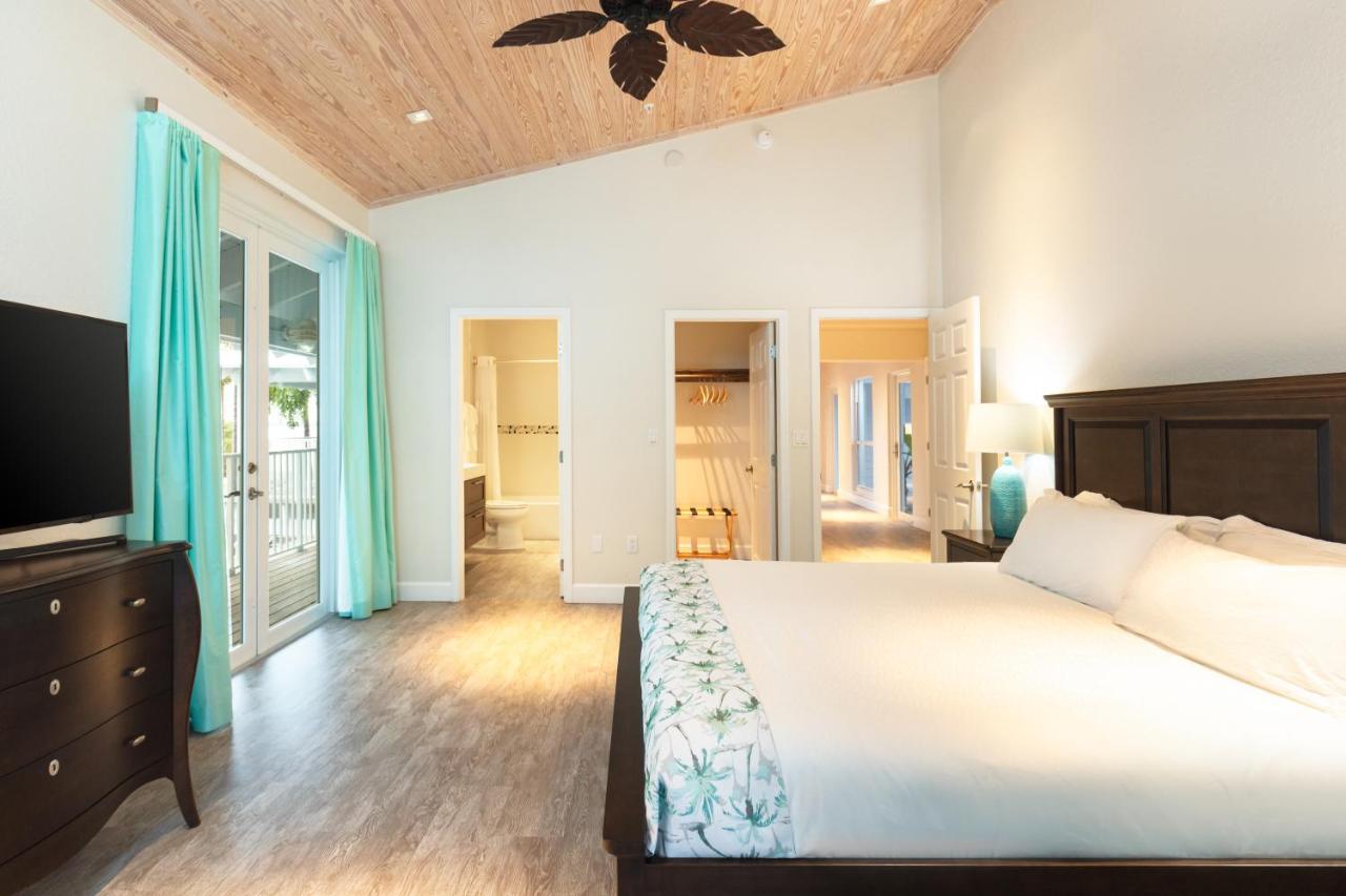 Villa - Beach Front at Dolphin Point Villas