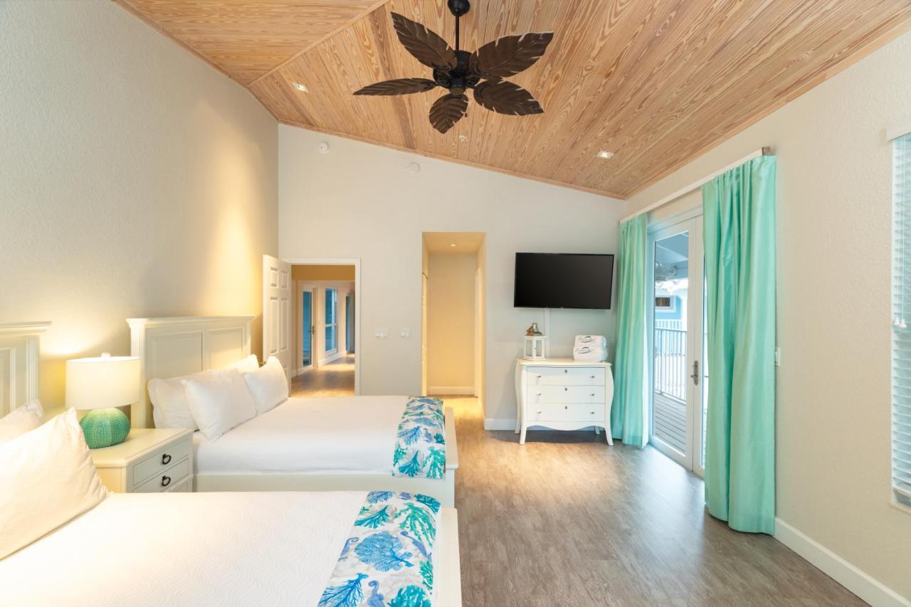 Villa - Beach Front at Dolphin Point Villas