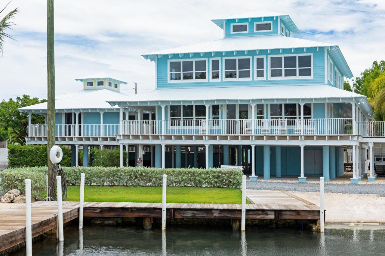 Villa - Beach Front at Dolphin Point Villas