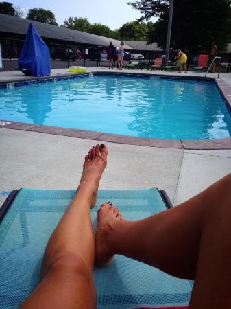 | Vintage Block Inn & Suites