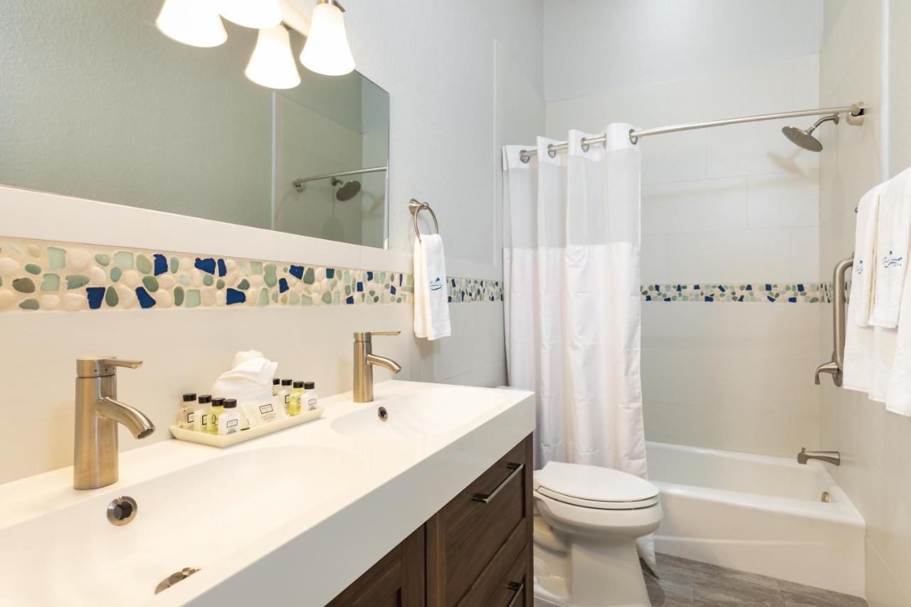 Deluxe Villa at Dolphin Point Villas
