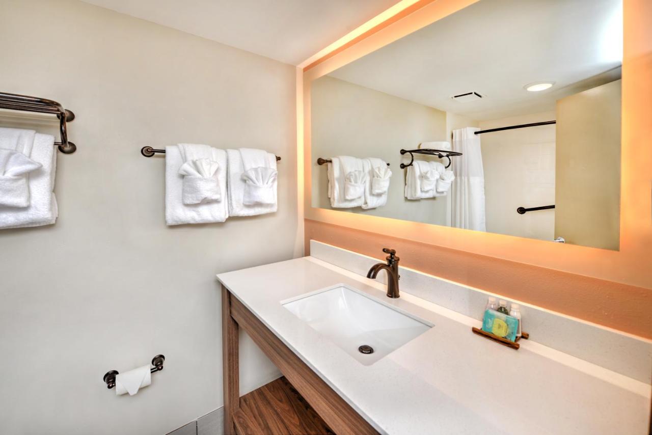  | Bahama House - Daytona Beach Shores