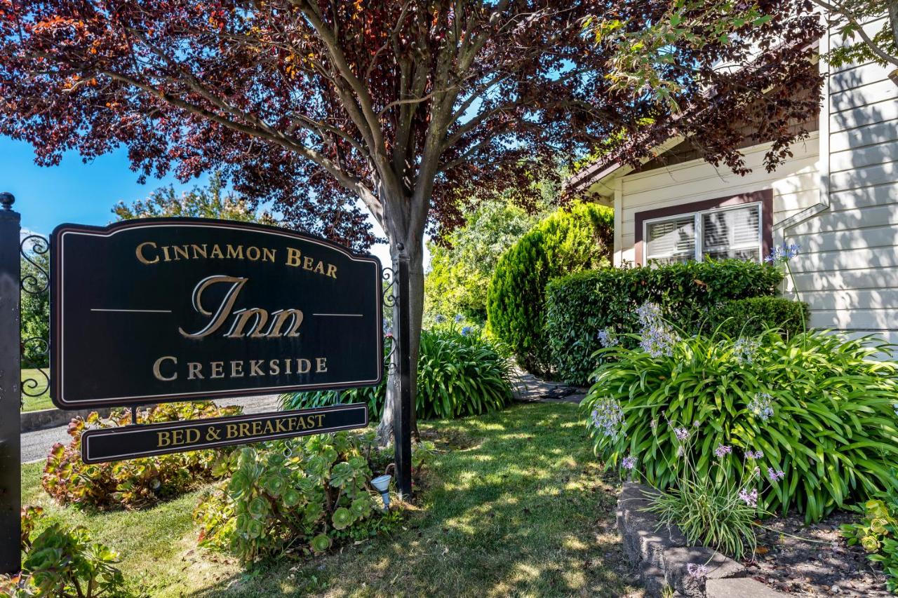  | Cinnamon Bear Creekside Inn