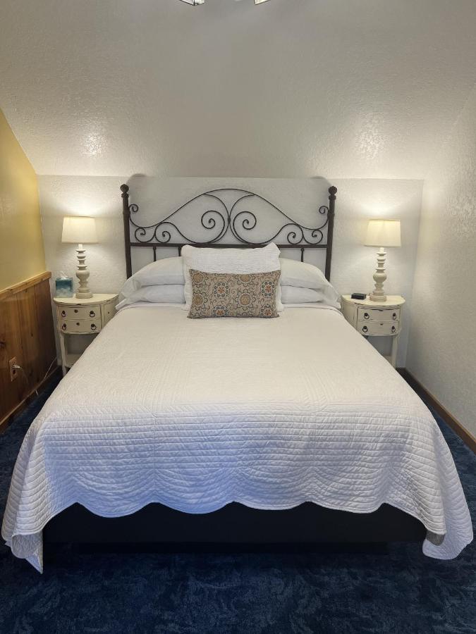 | Gruene Cottages