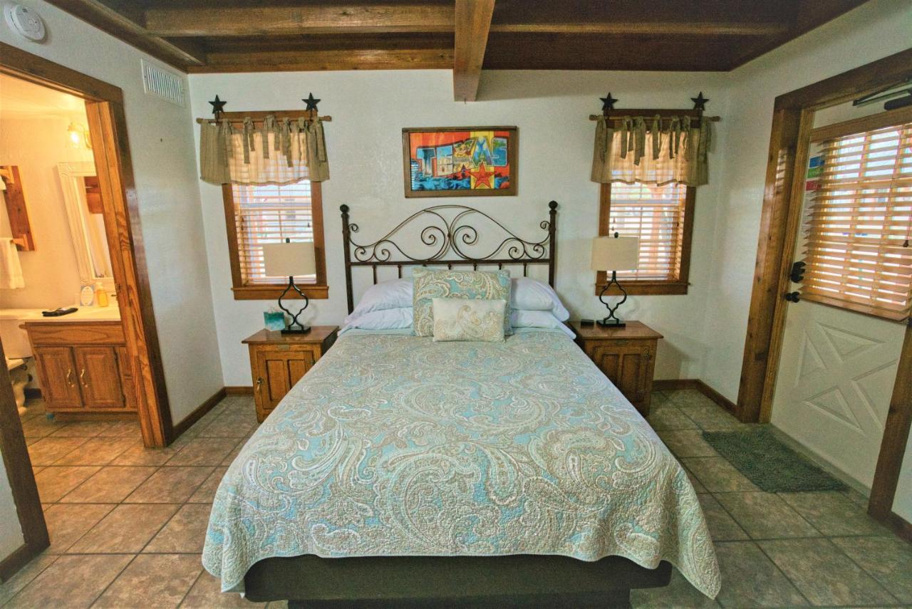 | Gruene Cottages