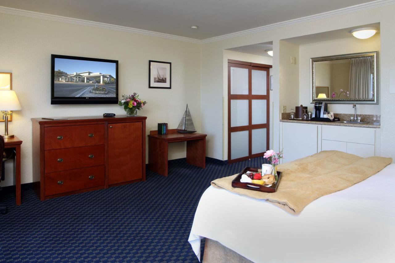 Junior Suite at The Marina Inn on San Francisco Bay