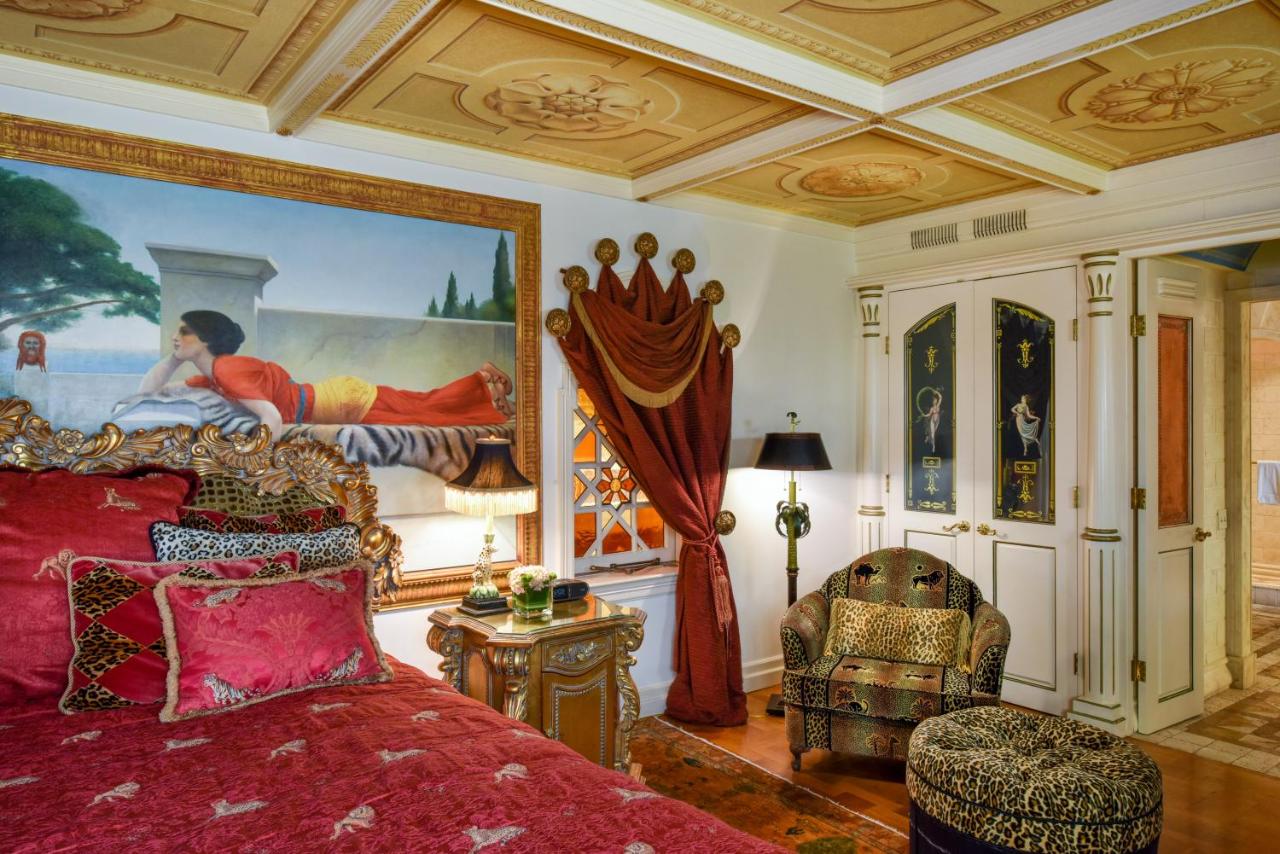 One Bedroom Suite  at The Villa Casa Casuarina