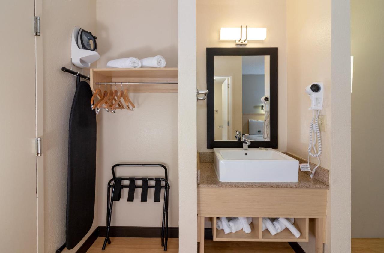 Superior King Room - Smoke Free at Red Roof Inn PLUS+ Miami Airport
