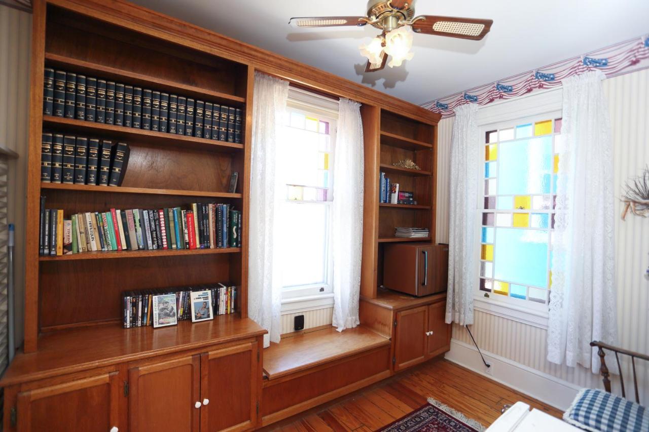  | Beauclaires Bed & Breakfast