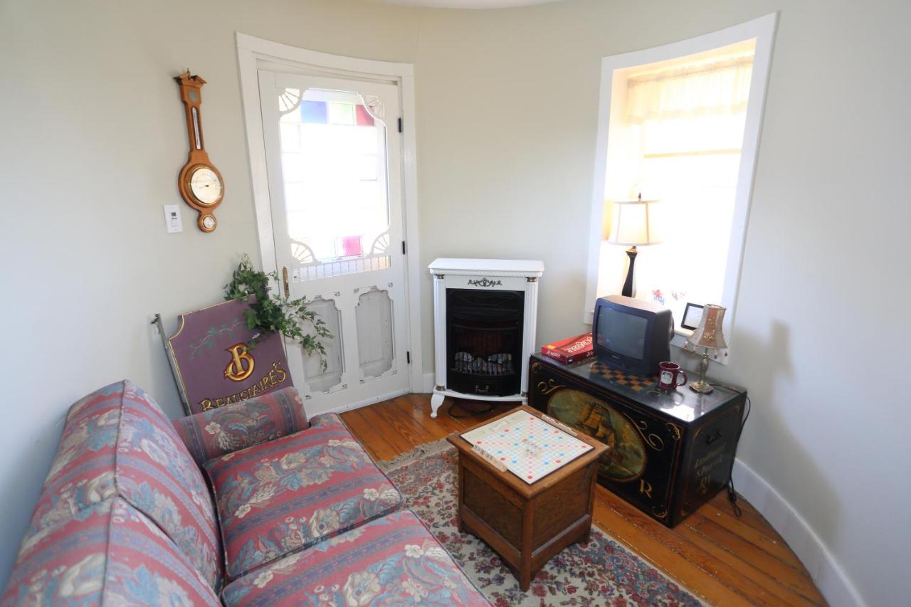  | Beauclaires Bed & Breakfast