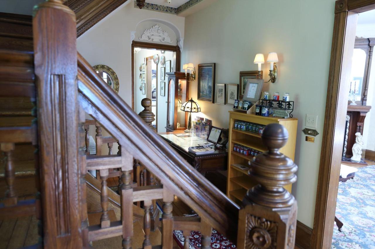  | Beauclaires Bed & Breakfast