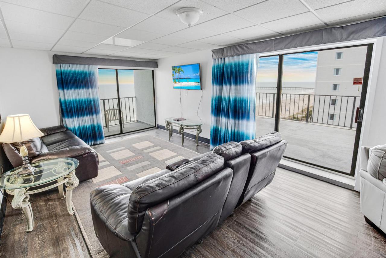  | Tropical Seas Hotel