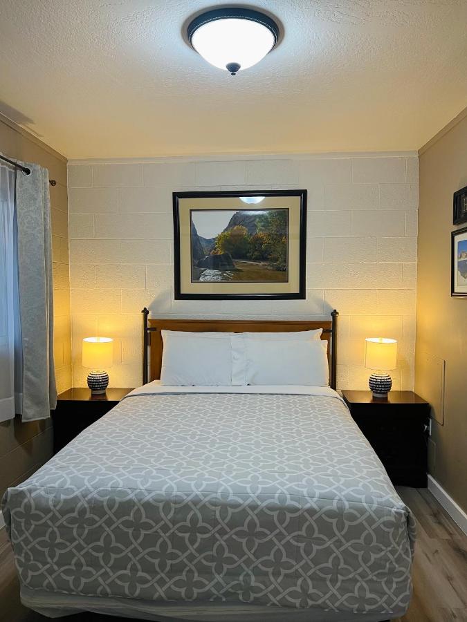  | Lake Powell Motel & Apartments